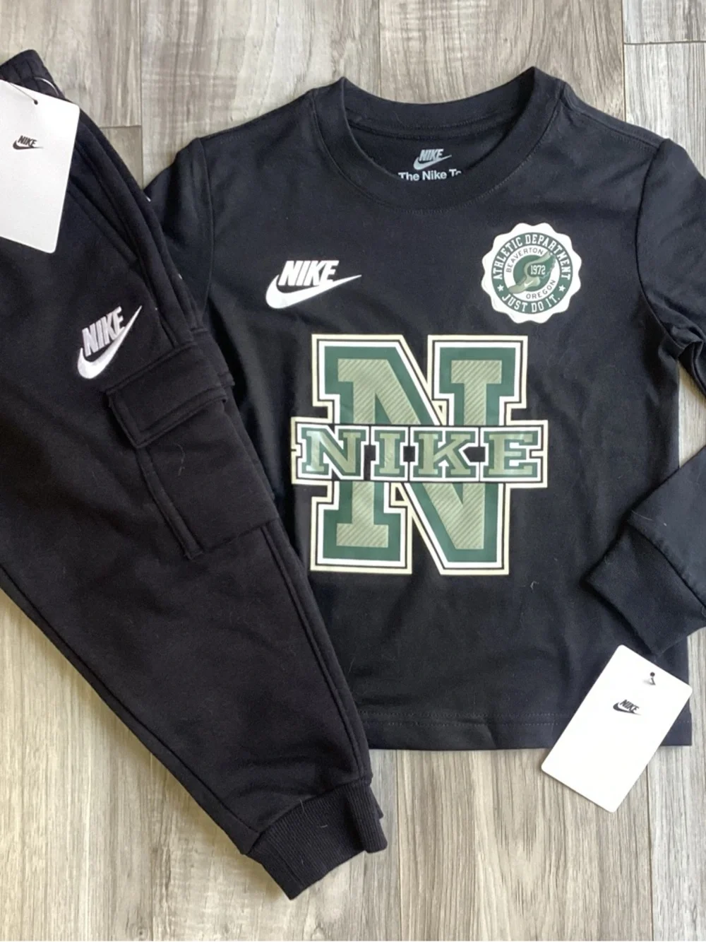 Nike Boys l/s tee & cargo joggers outfit size 4(NWT) ~FIRM, NO OFFERS~ - Picture 1 of 6